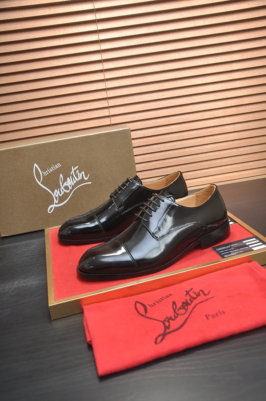 Men's shoes 💰620💶 [Chrstian Loubotin] Red-soled shoes 💋Original mold opening, the highest version on the market, purely handmade ➕Imported cowhide uppers, first-layer water-dyed cowhide lining! Original EU high-gloss outsole. 38 to 45 (45 customized)